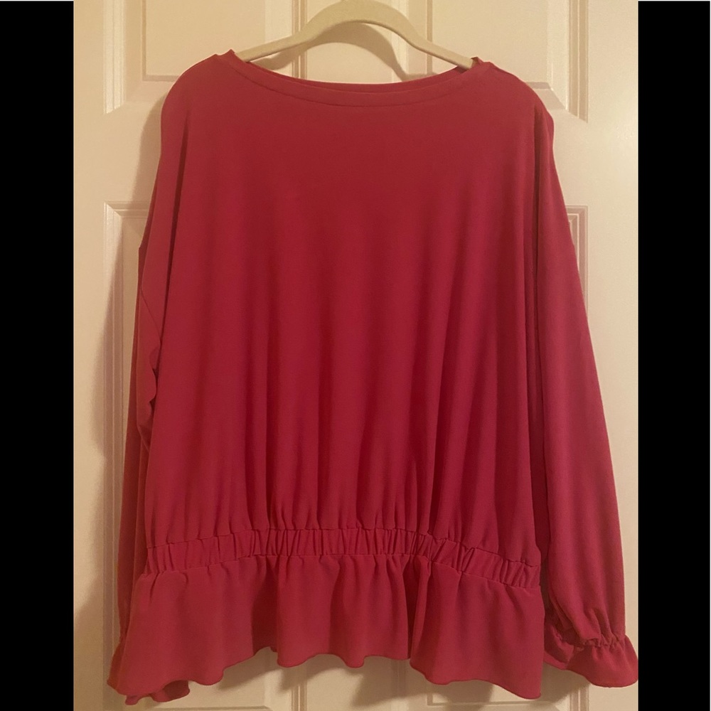 NWOT Willow Drive hot pink top.